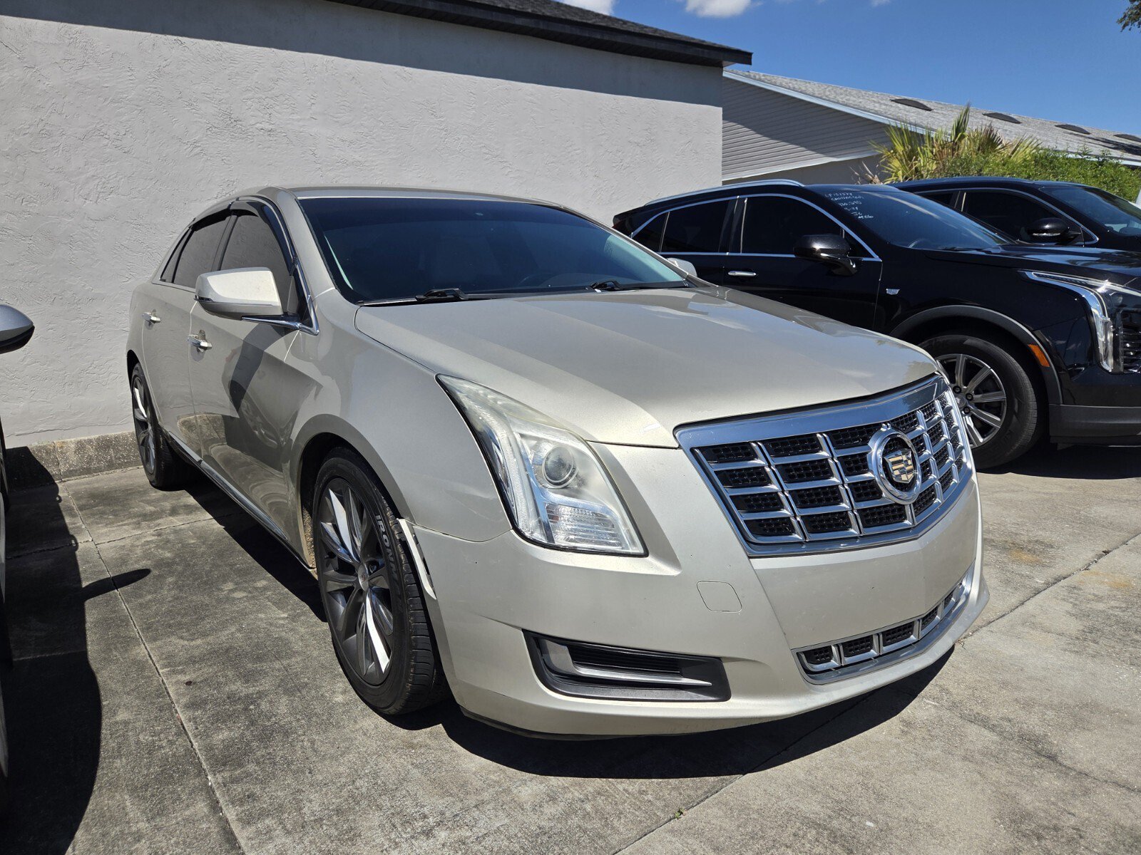  CADILLAC XTS