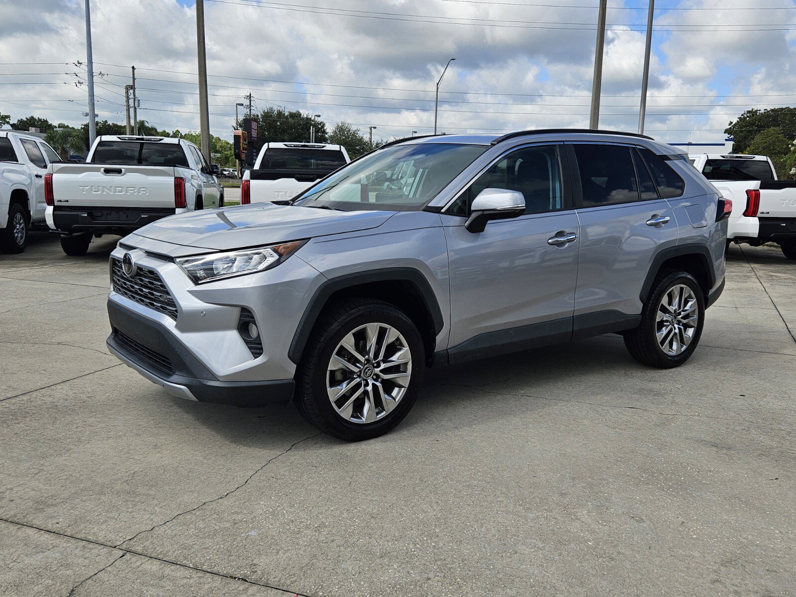 2019 Toyota RAV4 Limited photo 3