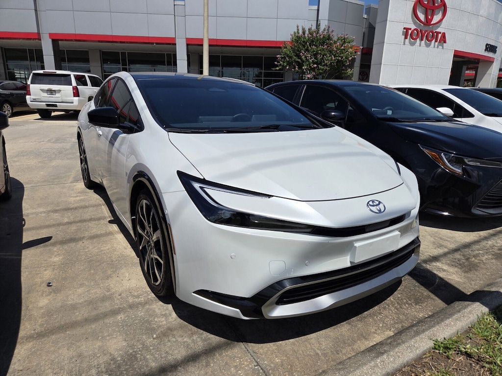 Used 2024 Toyota Prius Prime XSE Premium Hatchback
