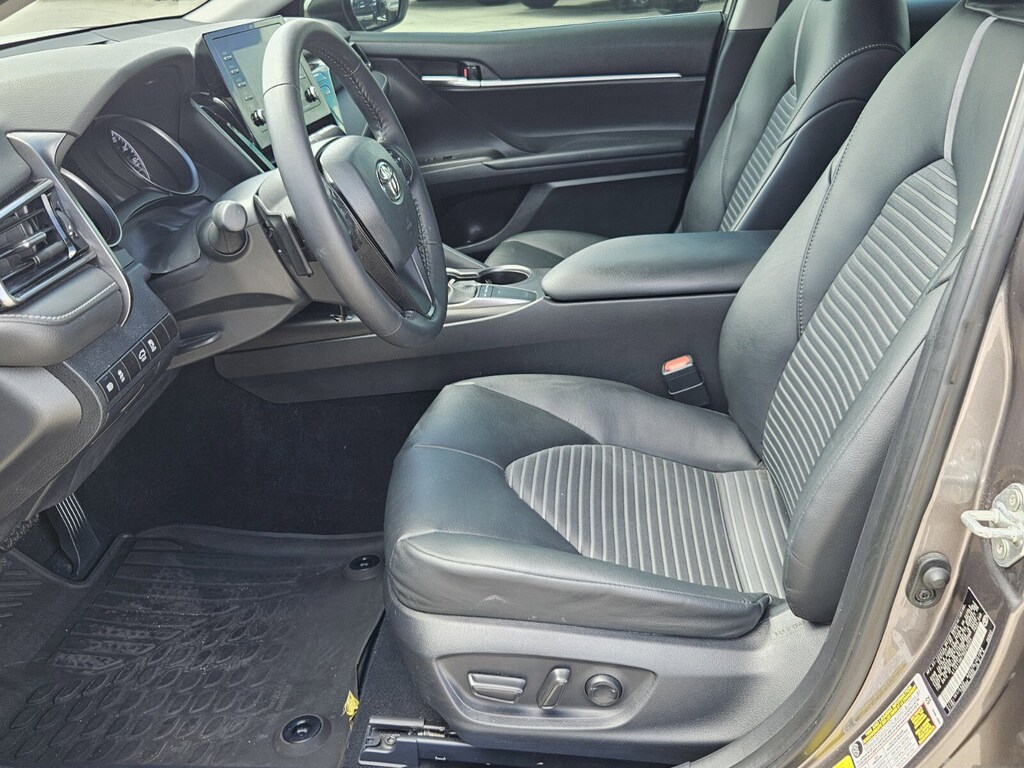 2024 Toyota Camry SE photo 4