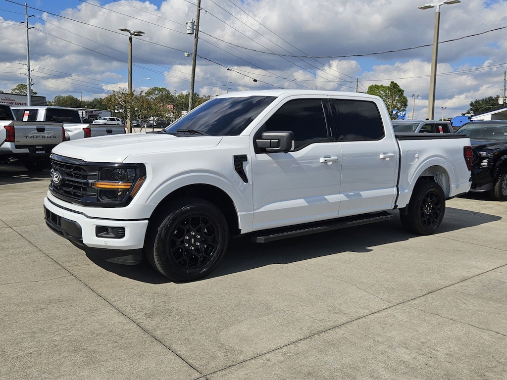 2024 Ford F-150 XLT photo 3