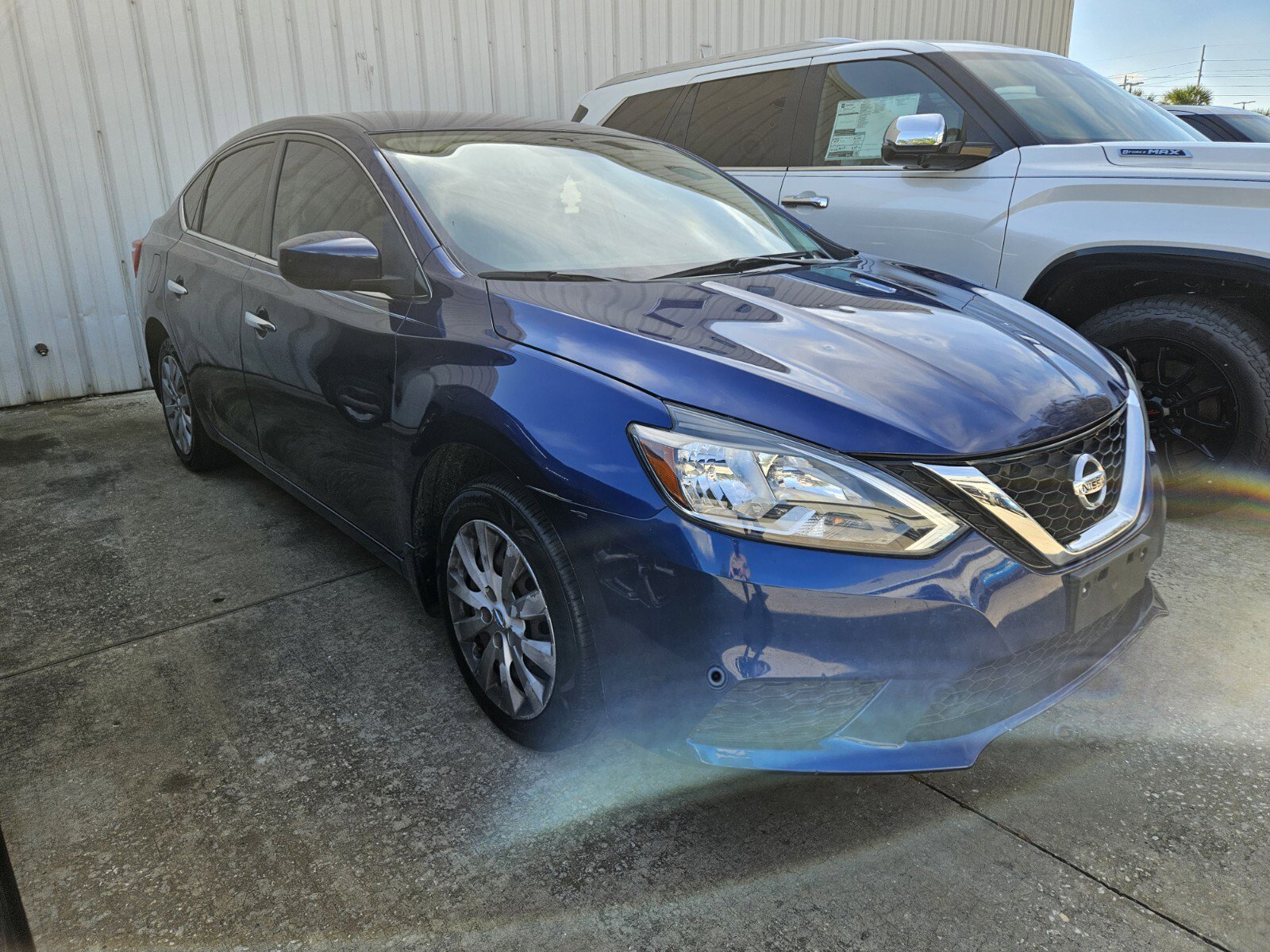 2019 Nissan Sentra S photo 3