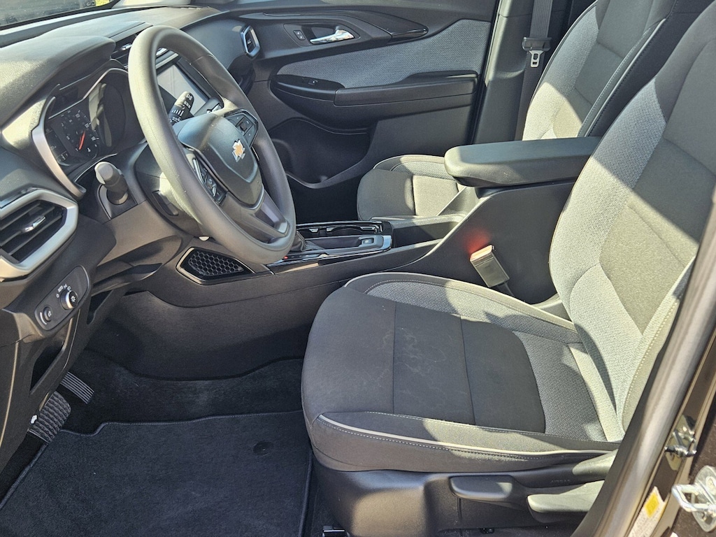 Used 2023 Chevrolet Trailblazer LS SUV