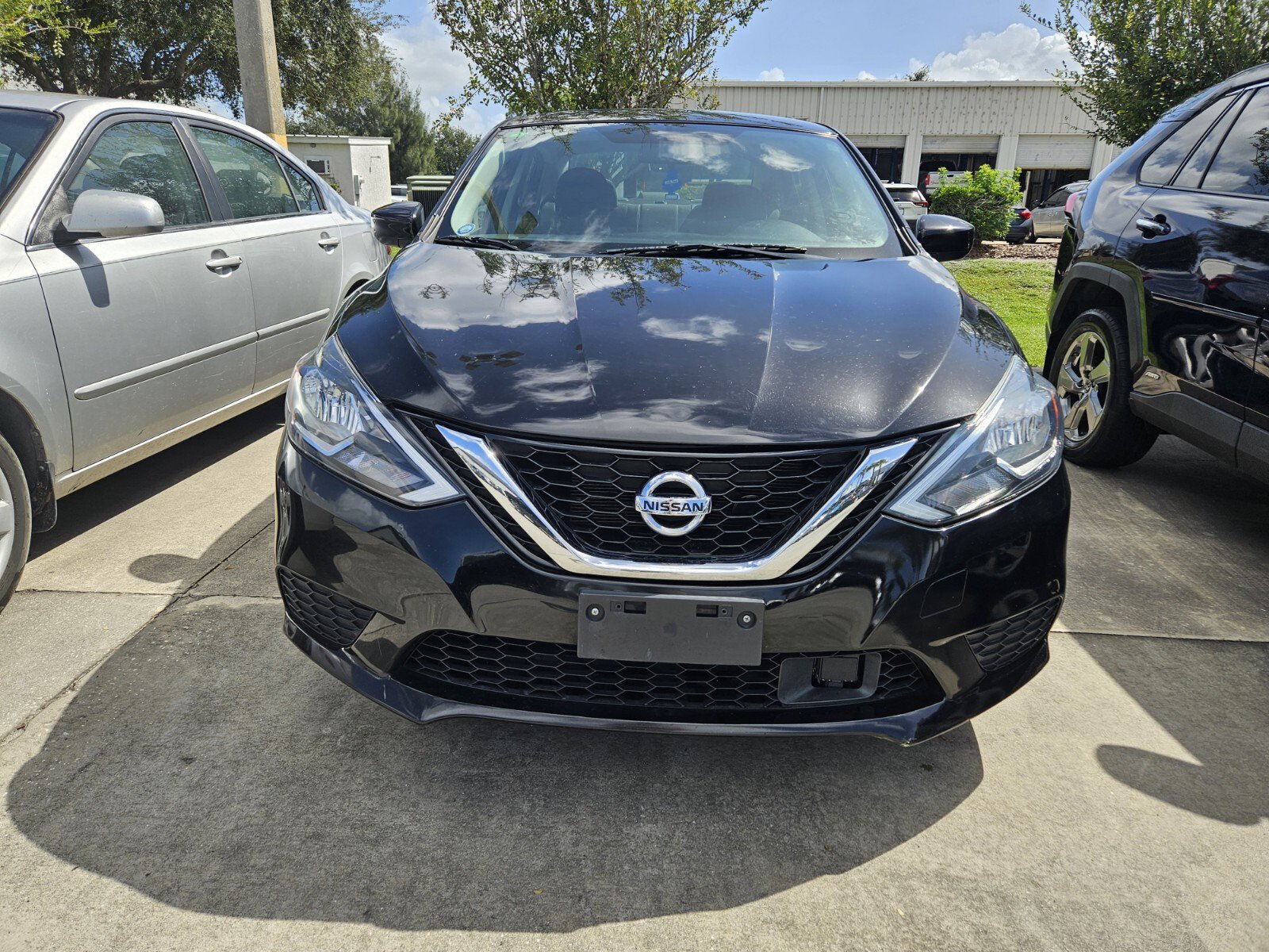 2018 Nissan Sentra S photo 2