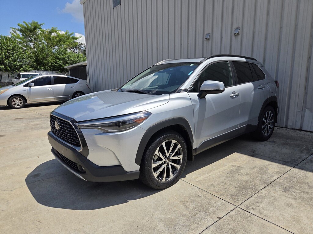 Used 2023 Toyota Corolla Cross XLE SUV