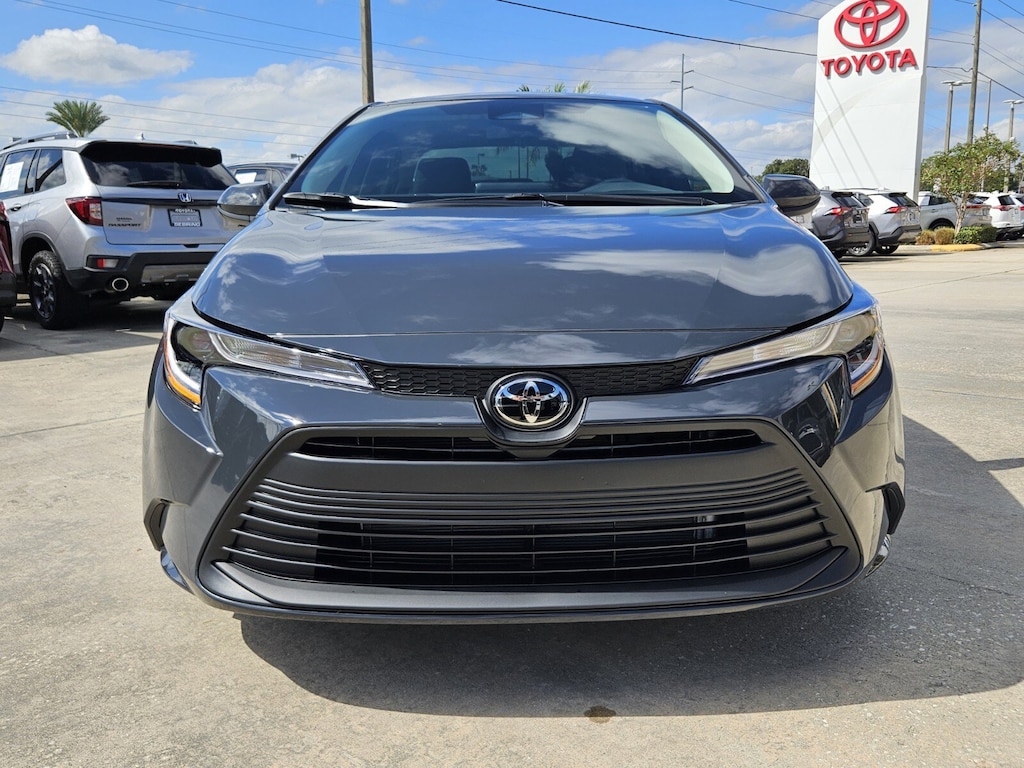 2026 Toyota Corolla LE photo 3