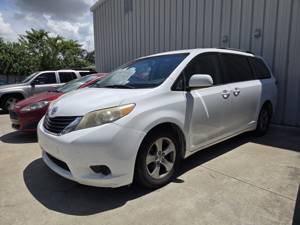 Used 2012 Toyota Sienna LE V6 7 Passenger Auto Access Seat Van