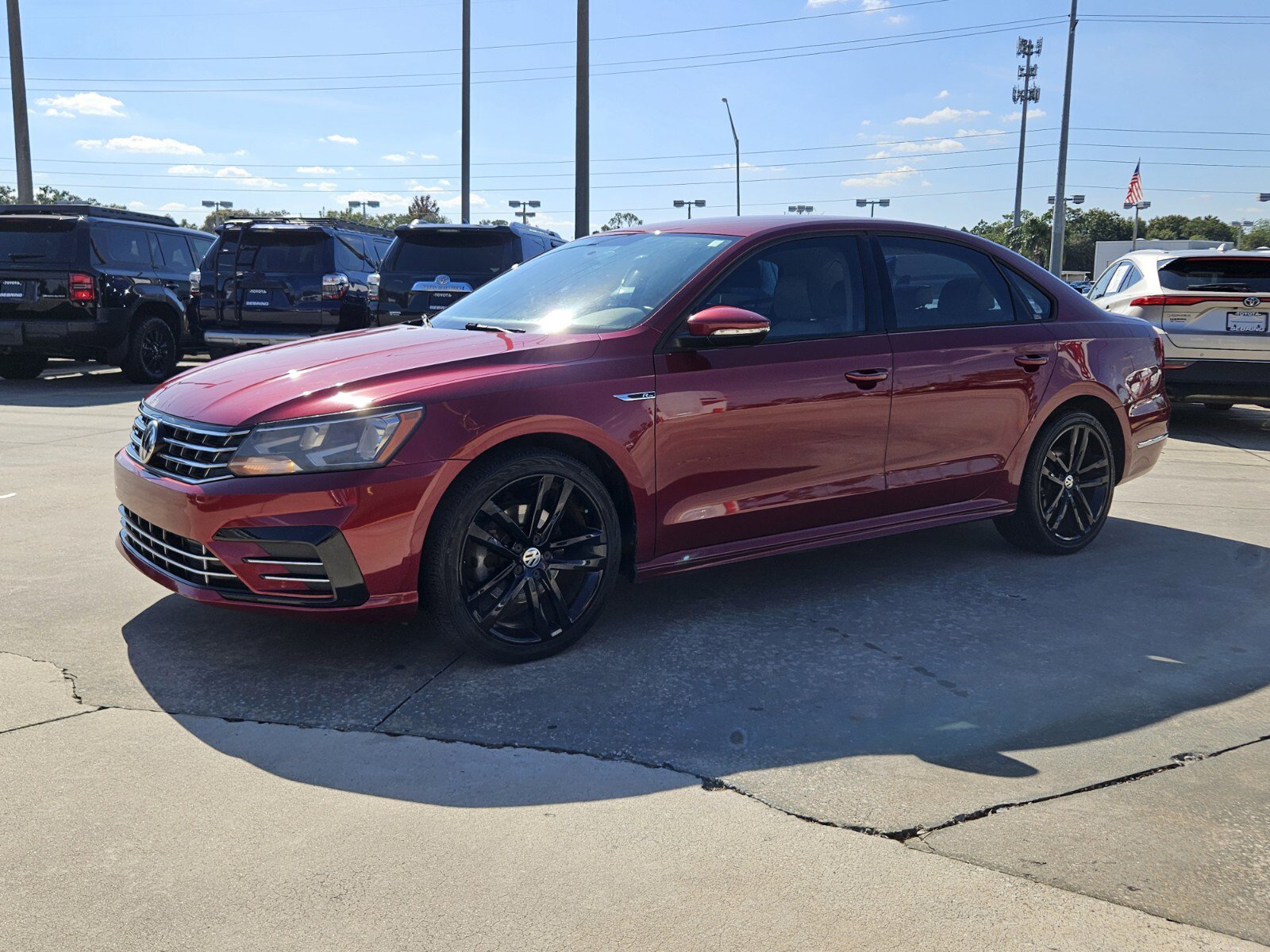 2018 Volkswagen Passat 2.0T R-Line photo 3