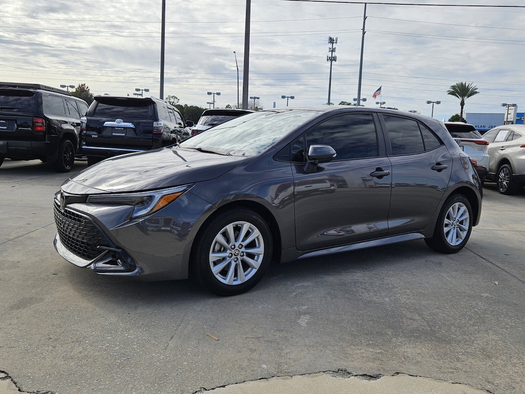 Certified 2024 Toyota Corolla Hatchback SE Hatchback