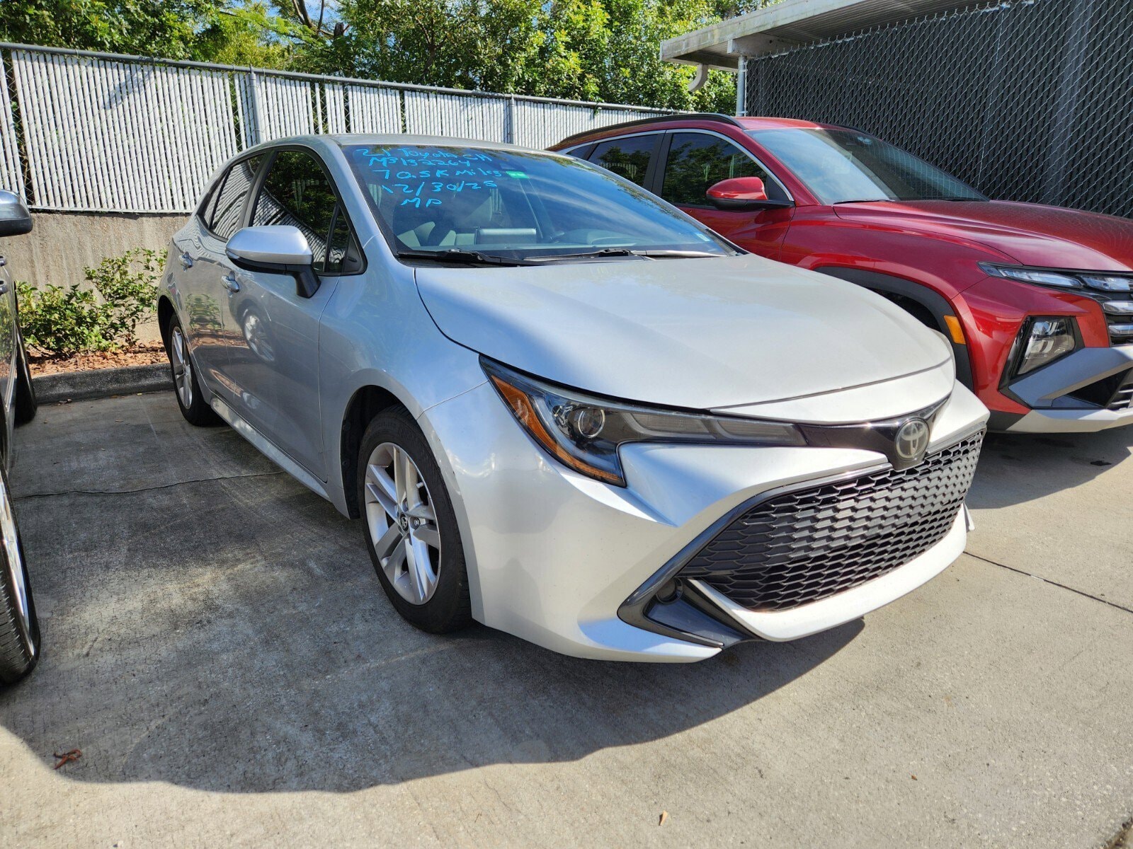 2021 Toyota Corolla Hatchback SE's photo