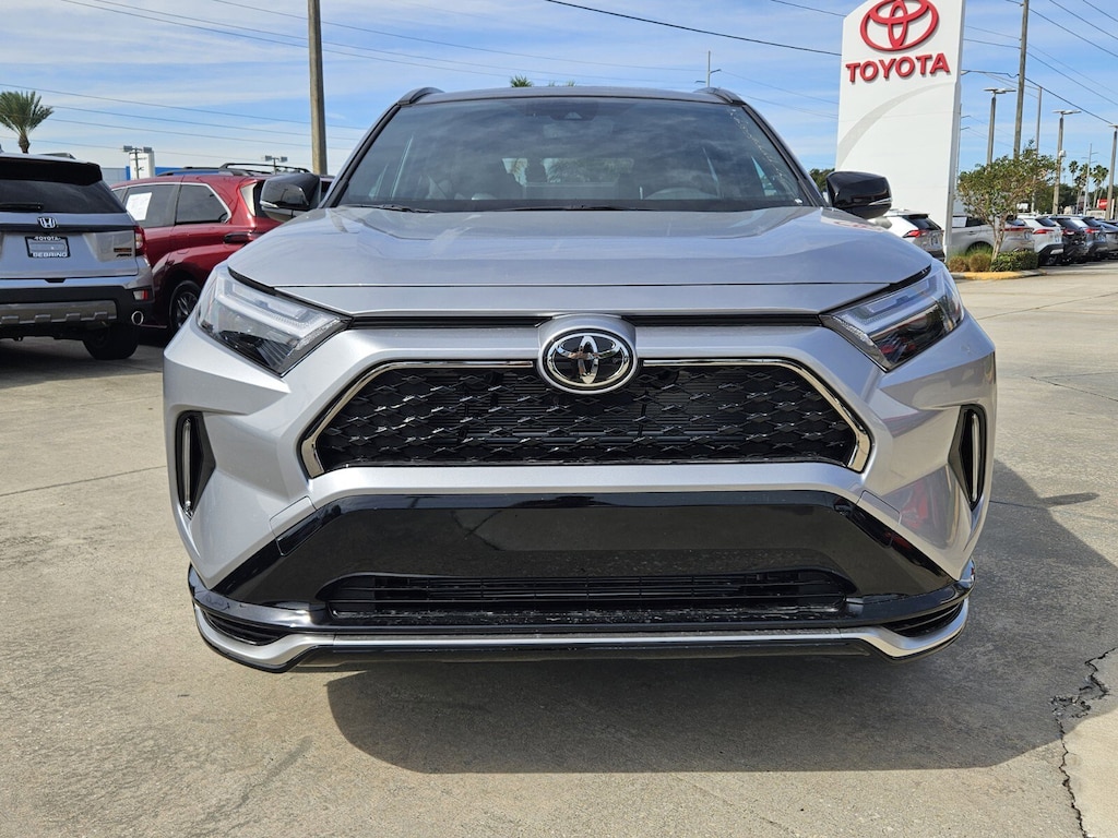 New 2025 Toyota RAV4 Plug-in Hybrid XSE PLUG-IN HYBRID