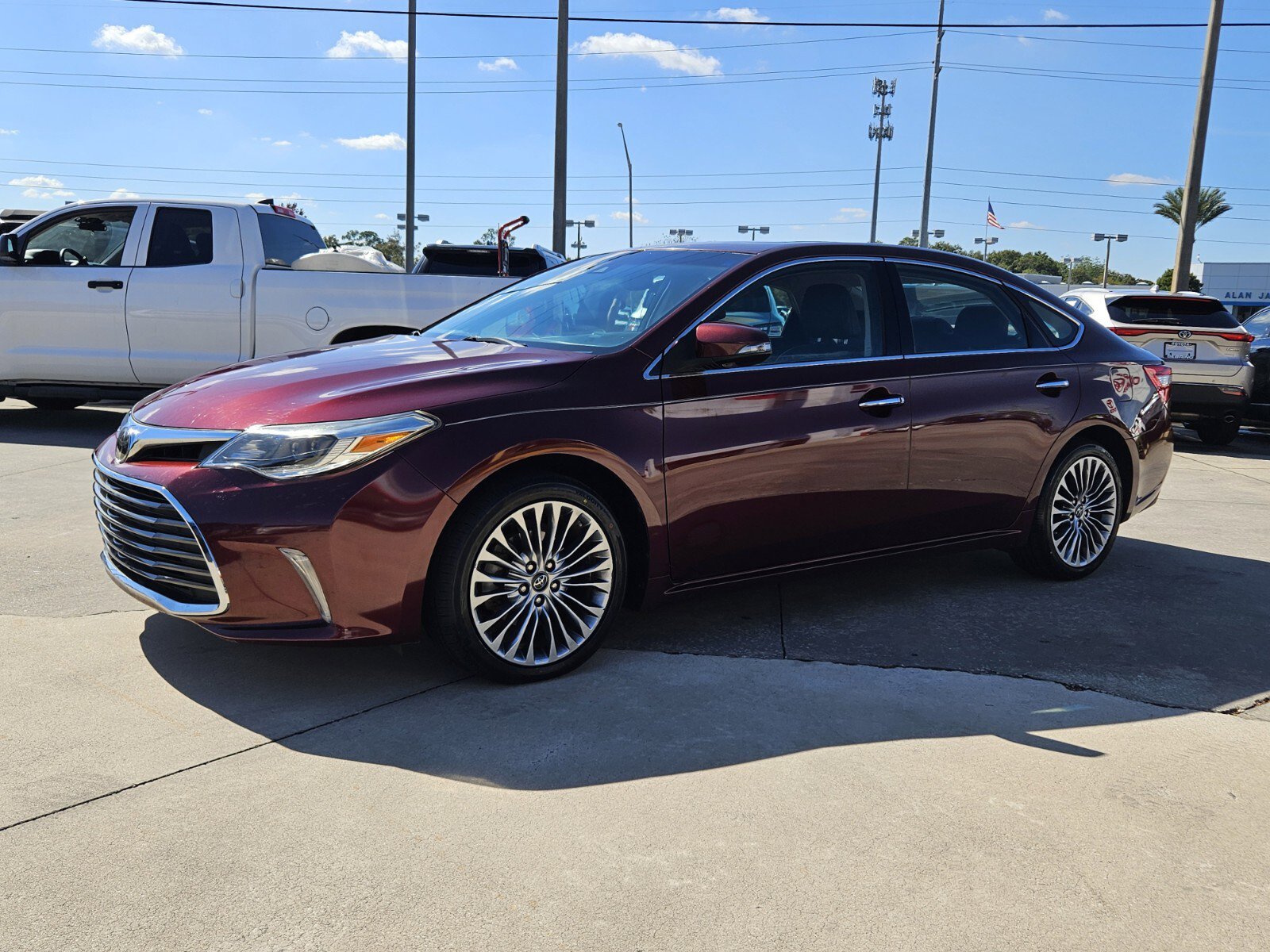 2016 Toyota Avalon Limited photo 3