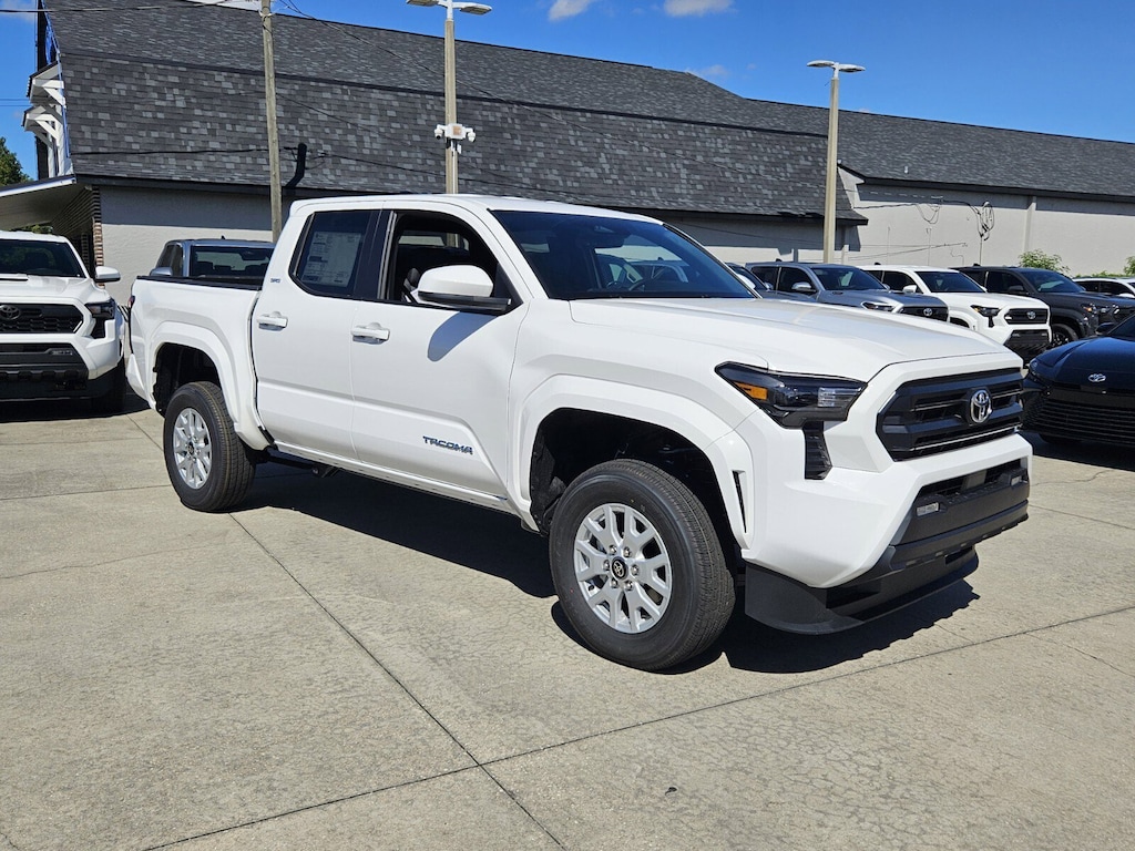 New 2025 Toyota Tacoma SR5 4X2 DOUBLE CAB