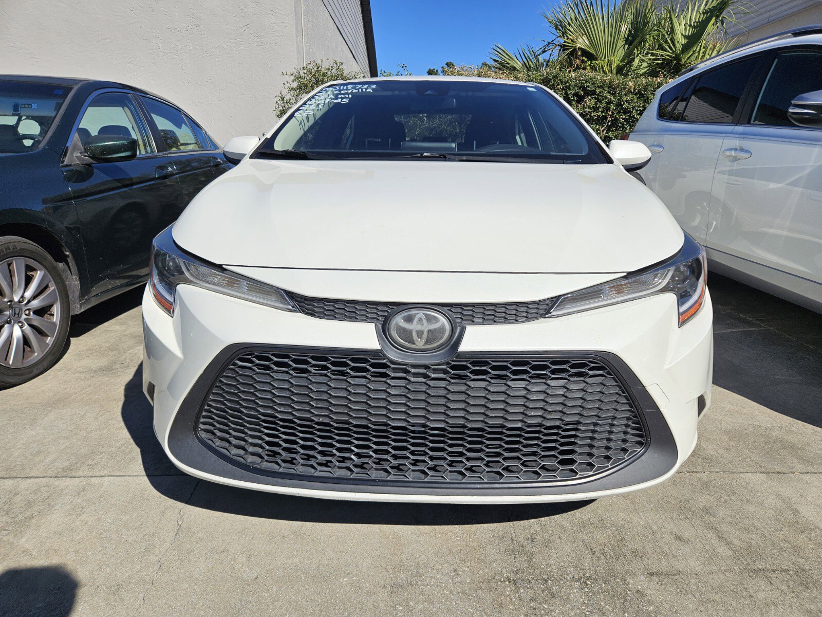 2021 Toyota Corolla LE photo 2