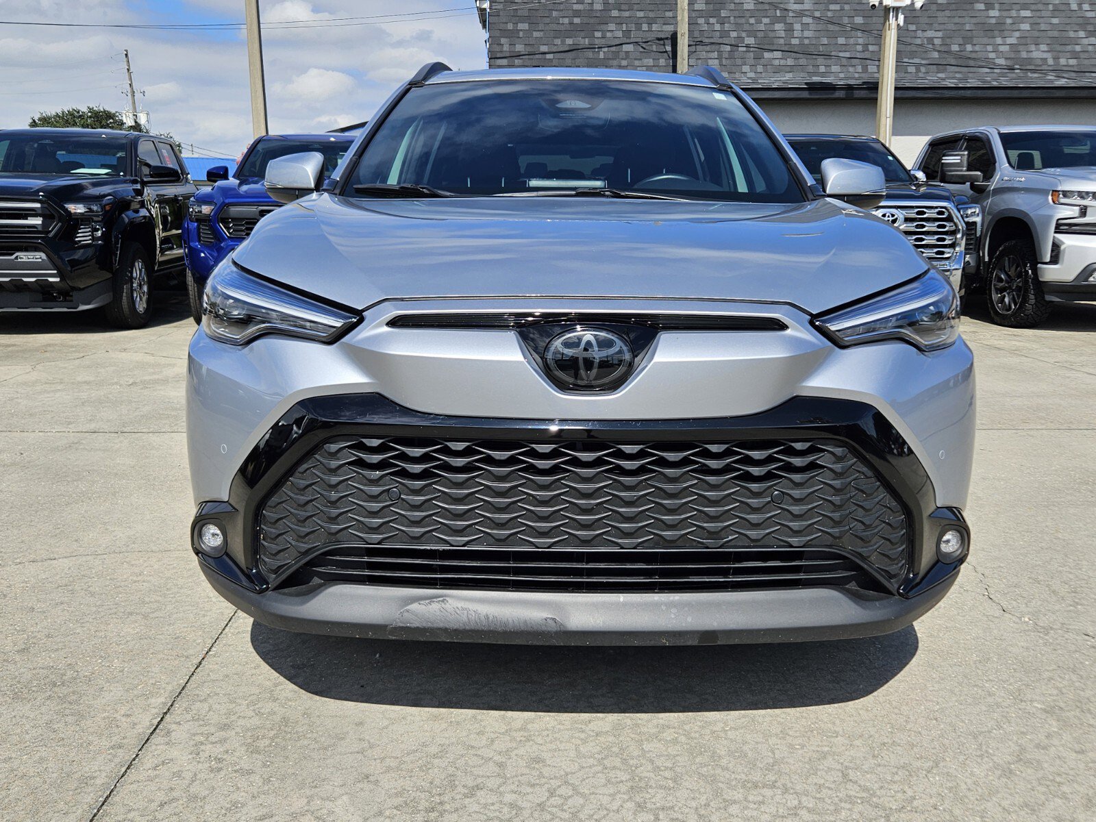 2024 Toyota Corolla Hybrid XSE photo 2