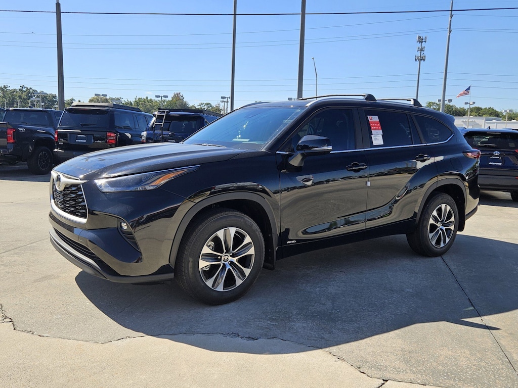 New 2026 Toyota Highlander Hybrid XLE XLE AWD
