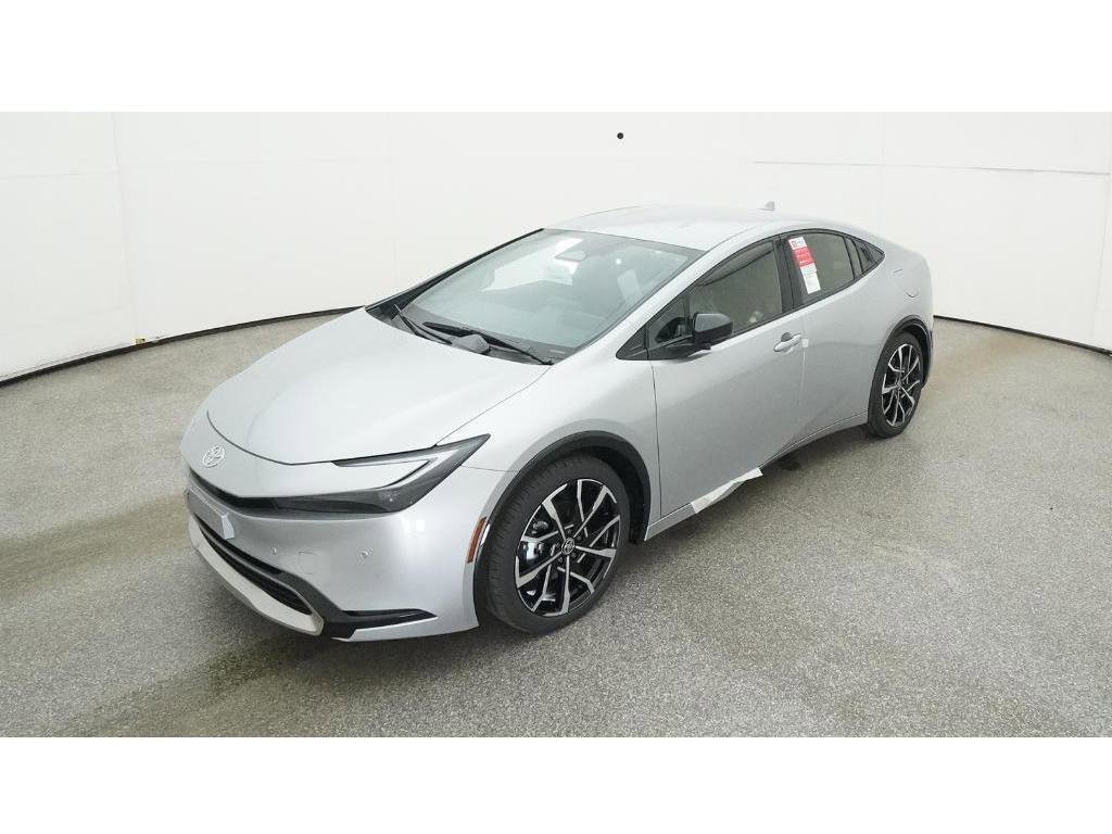 2025 Toyota Prius XSE Plug-in Hybrid's photo