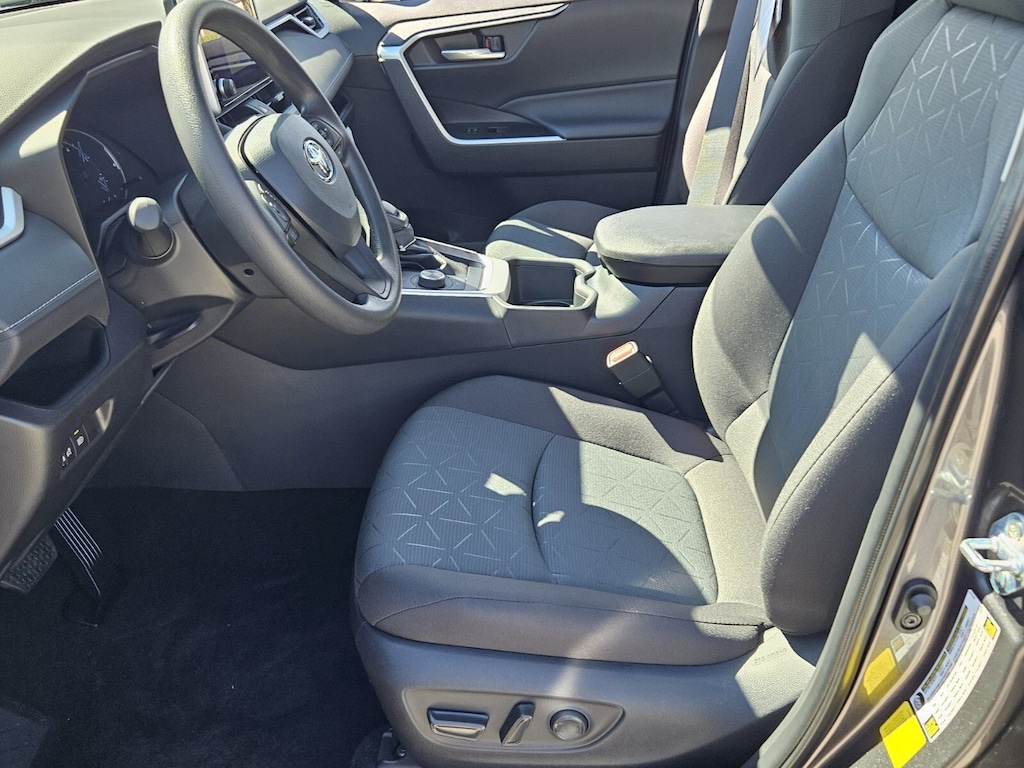 New 2025 Toyota RAV4 Hybrid XLE XLE AWD SUV