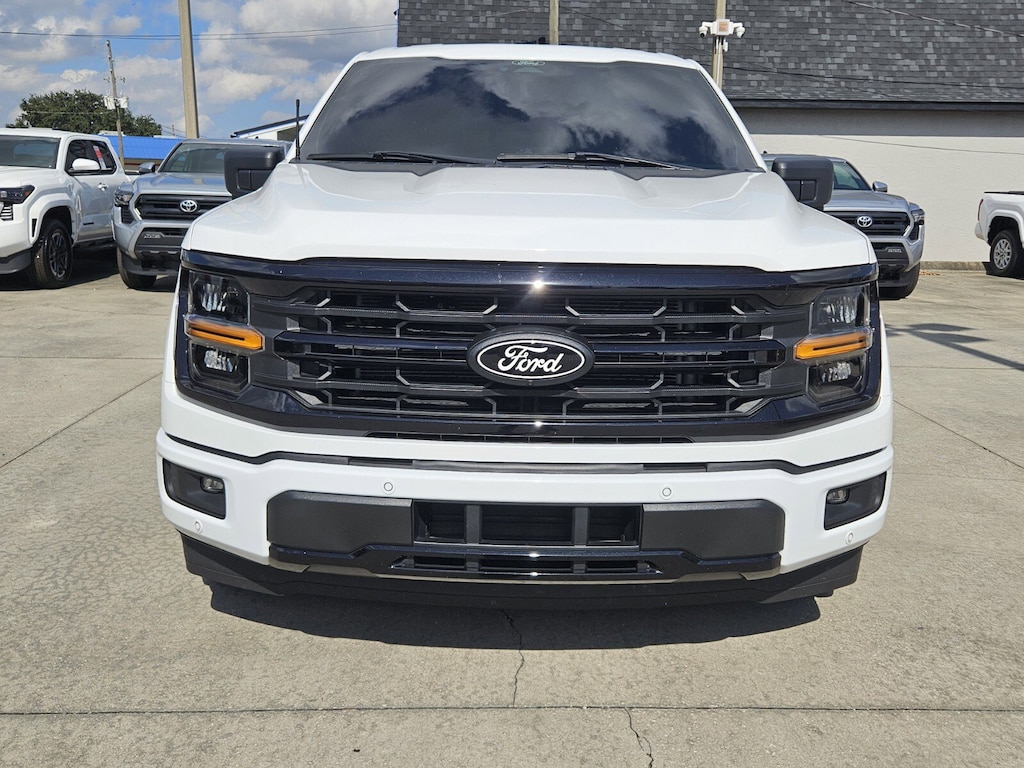 2024 Ford F-150 XLT photo 2