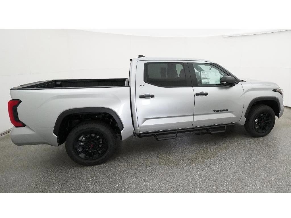 2026 Toyota Tundra SR5 - Photo 10