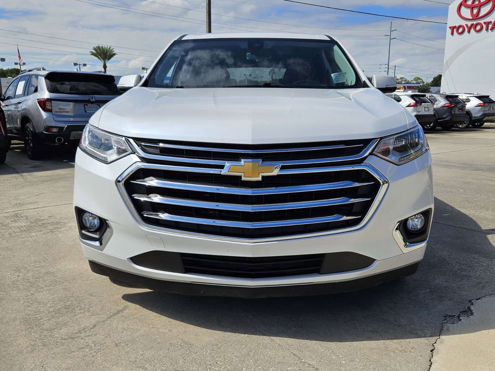 2019 Chevrolet Traverse High Country photo 2