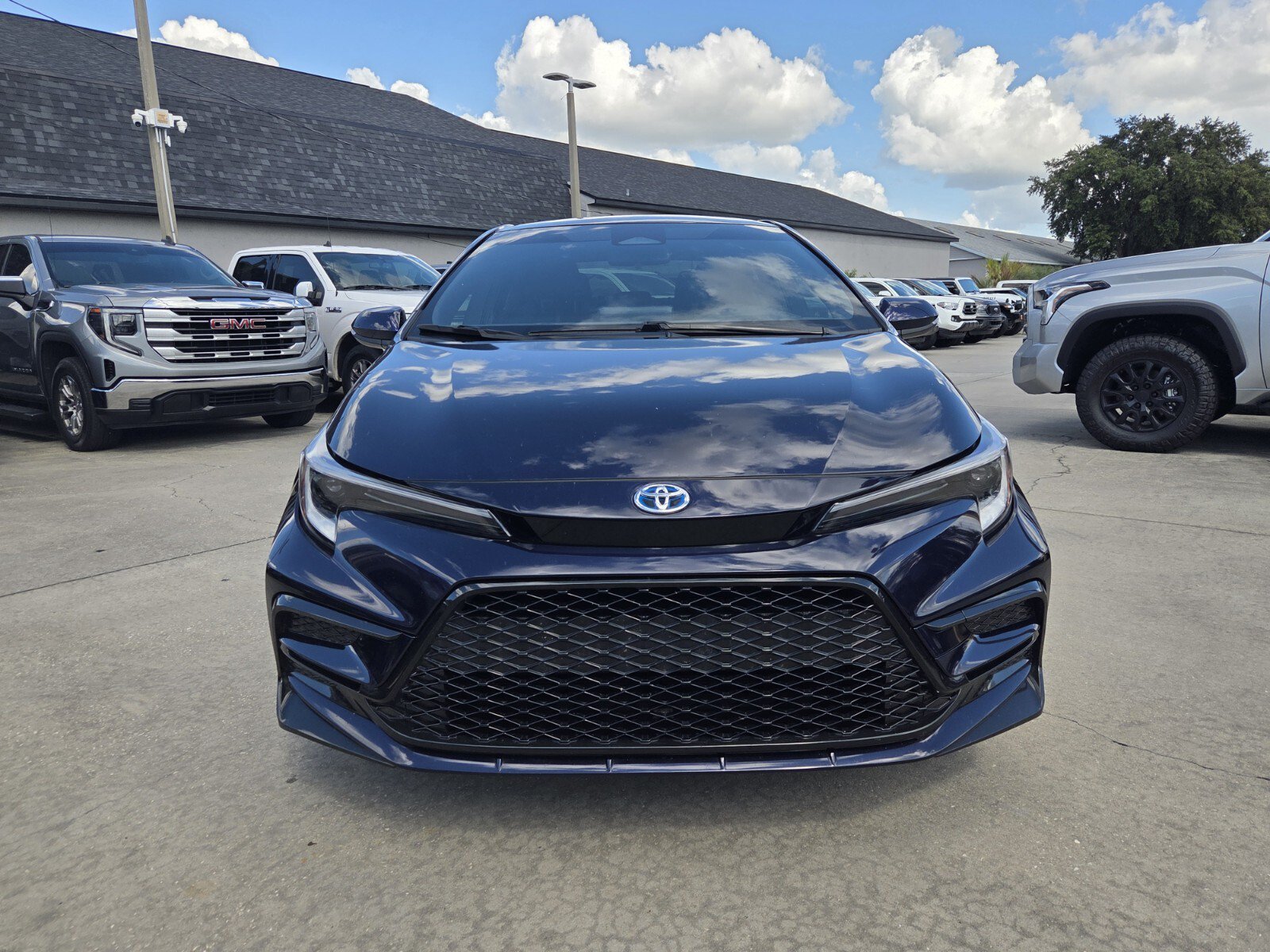 Used 2024 Toyota Corolla SE with VIN JTDBCMFE6RJ036695 for sale in Sebring, FL