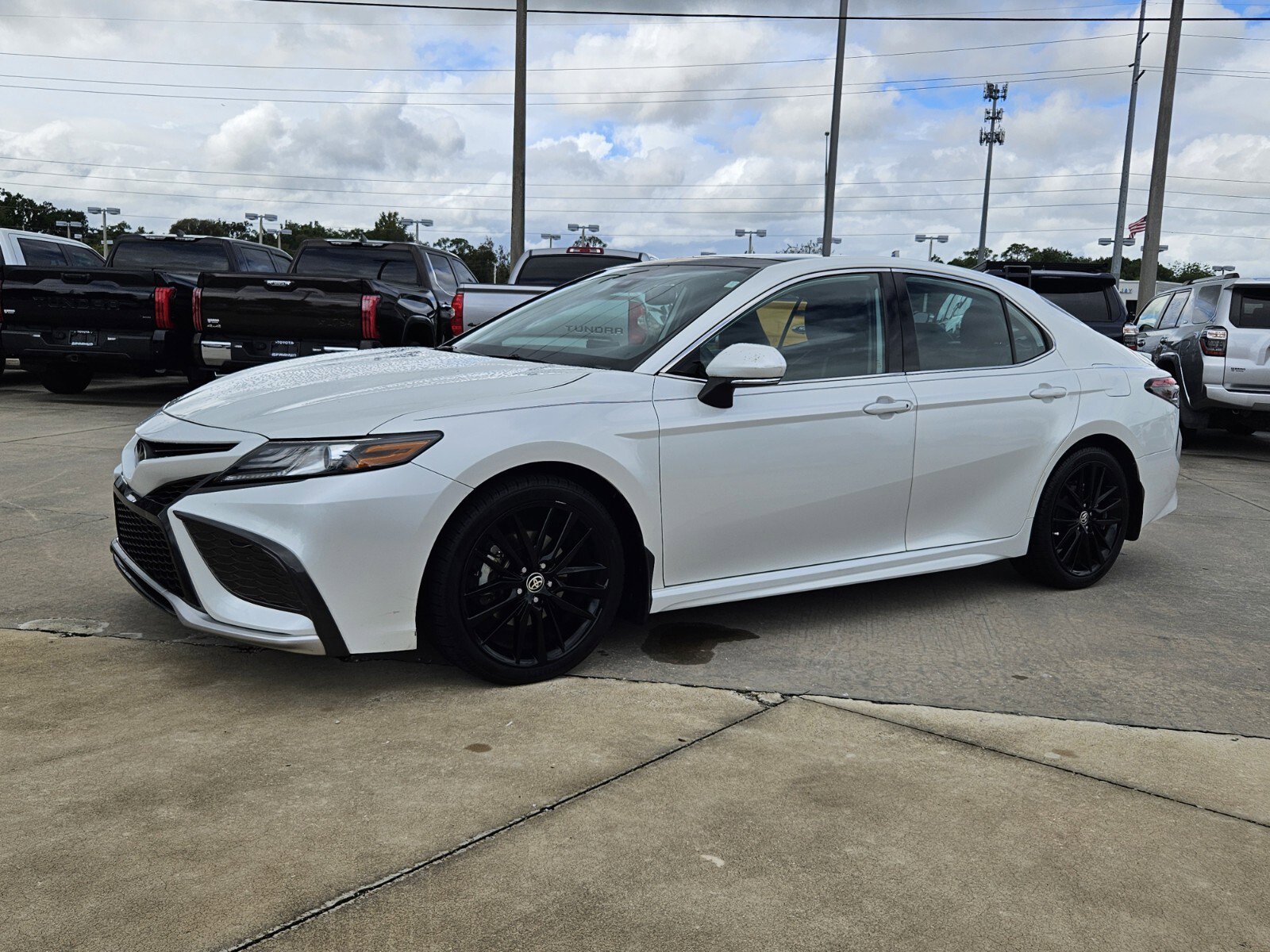 2021 Toyota Camry XSE photo 3