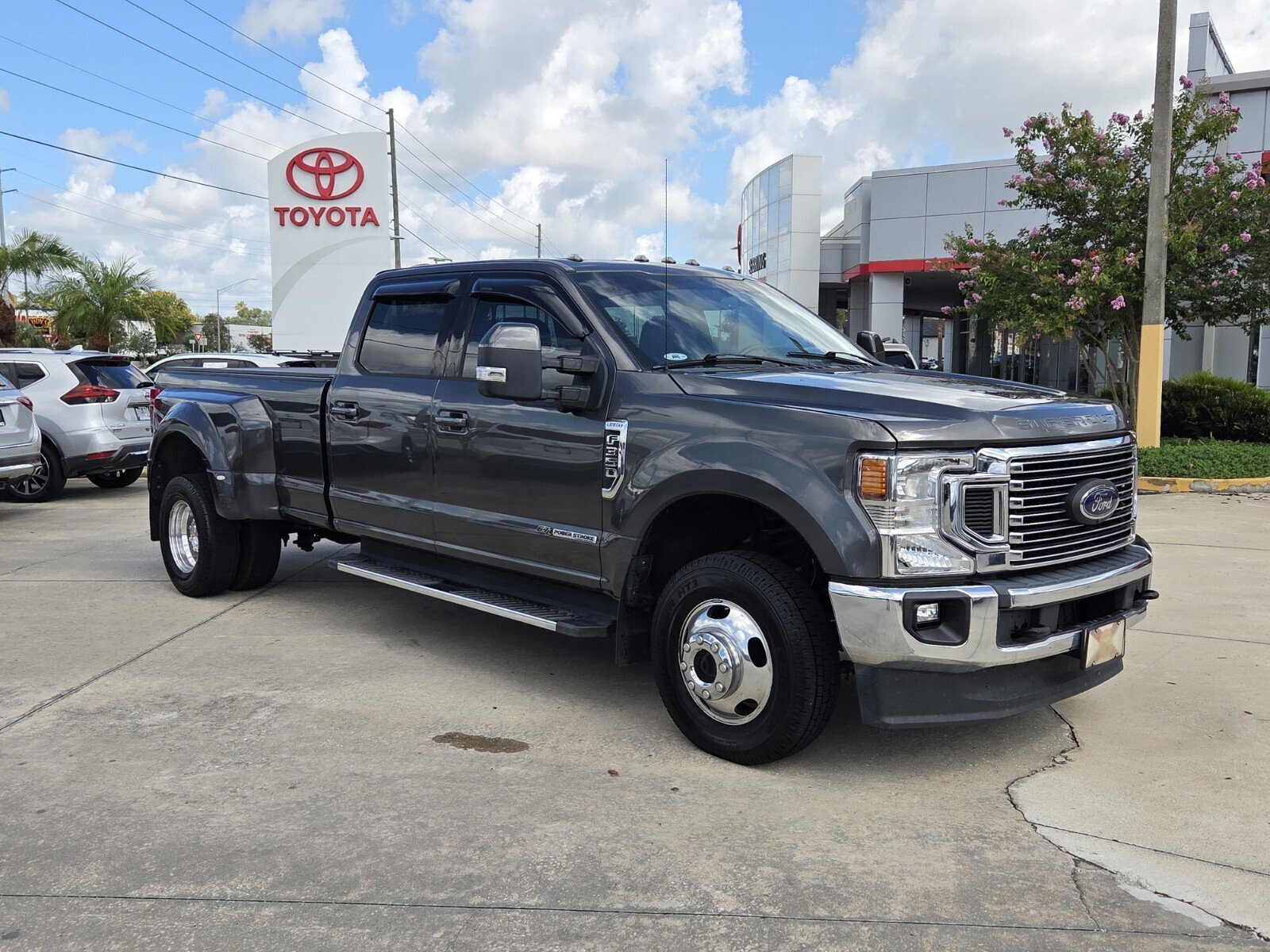 2020 Ford F-350 Lariat 4x4 Crew Cab 8' Box DRW's photo
