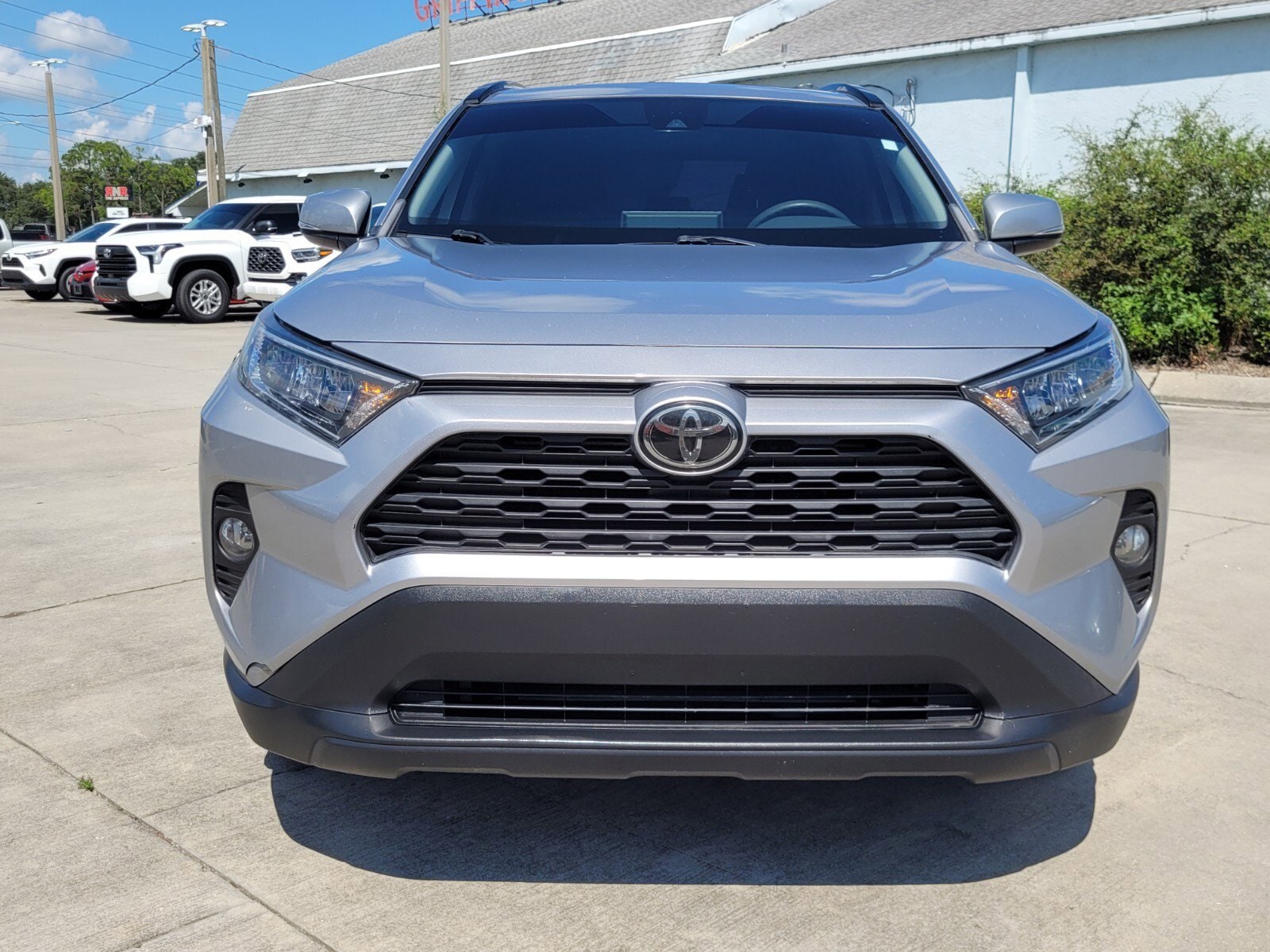 Used 2021 Toyota RAV4 XLE with VIN 2T3W1RFV3MC109134 for sale in Sebring, FL