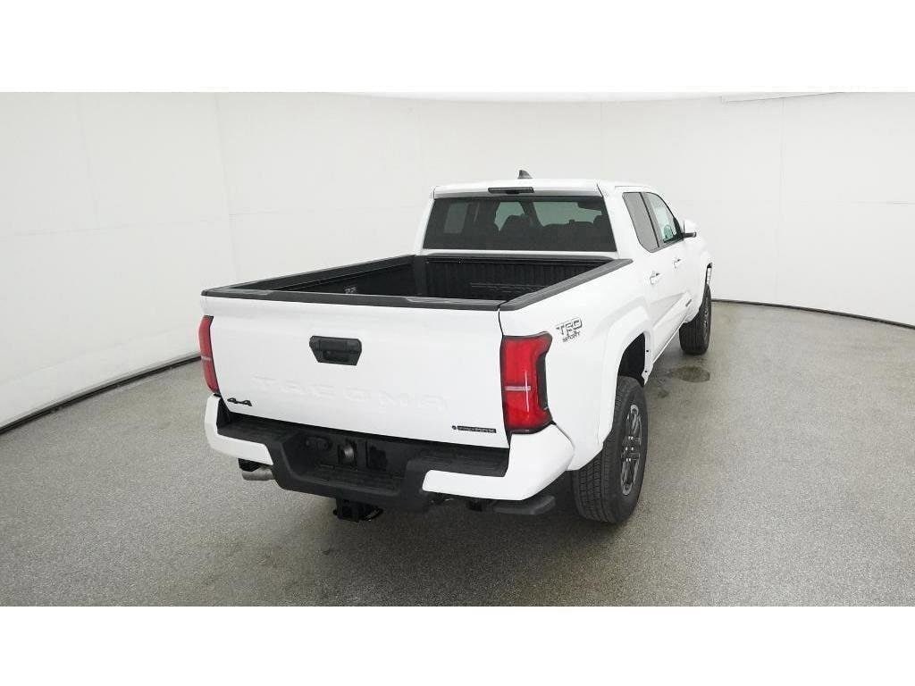 2025 Toyota Tacoma TRD Sport - Photo 8