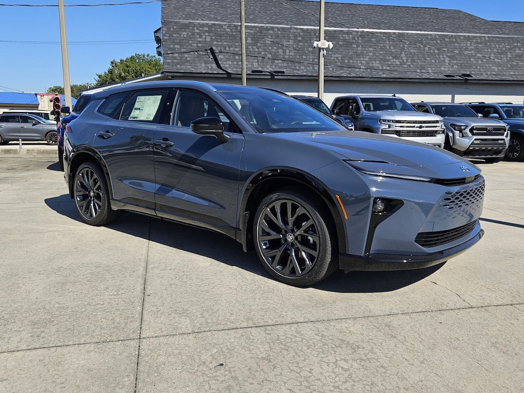 New 2025 Toyota Crown Signia Limited LIMITED