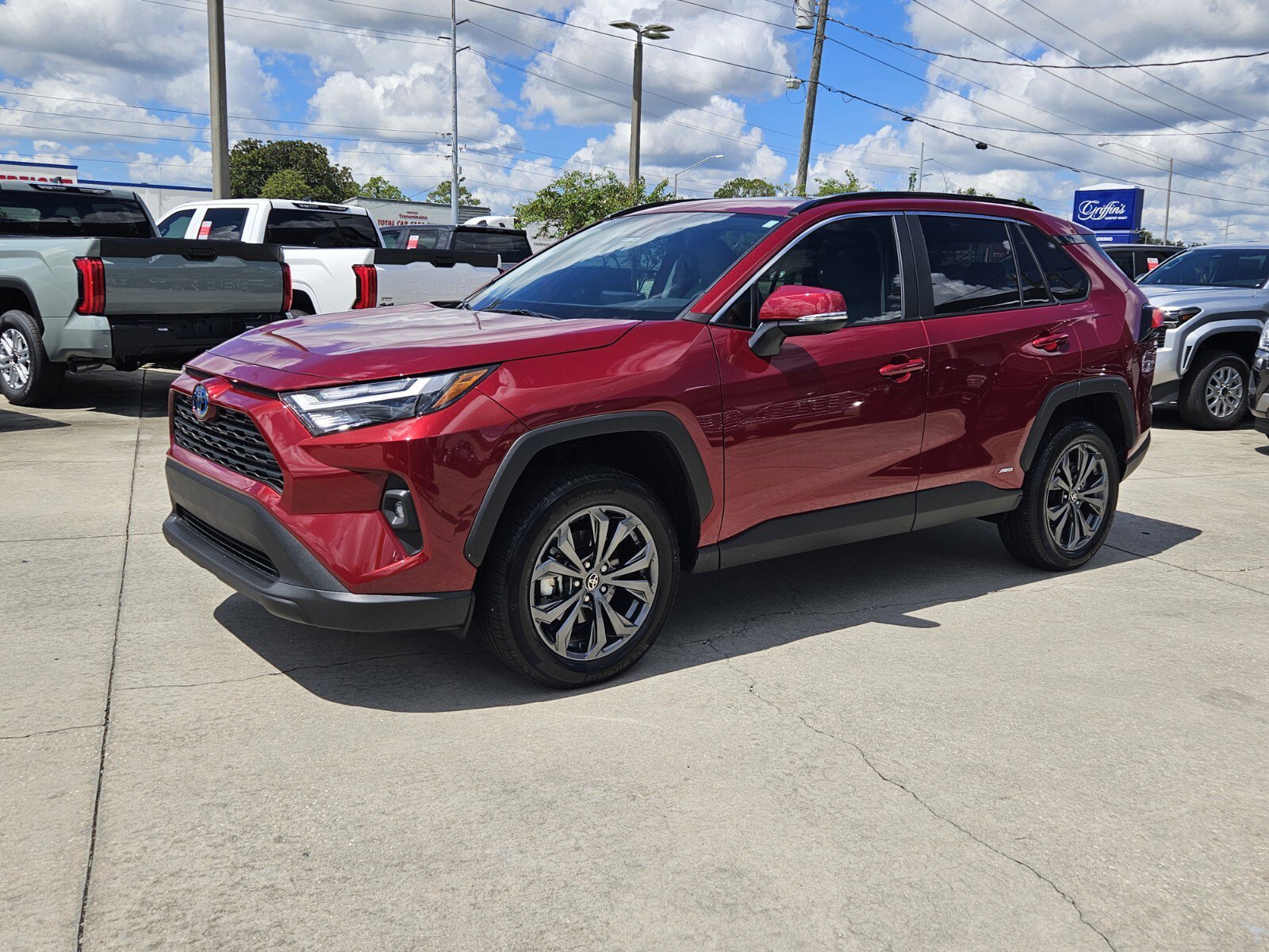 2023 Toyota RAV4 Hybrid XLE Premium photo 3