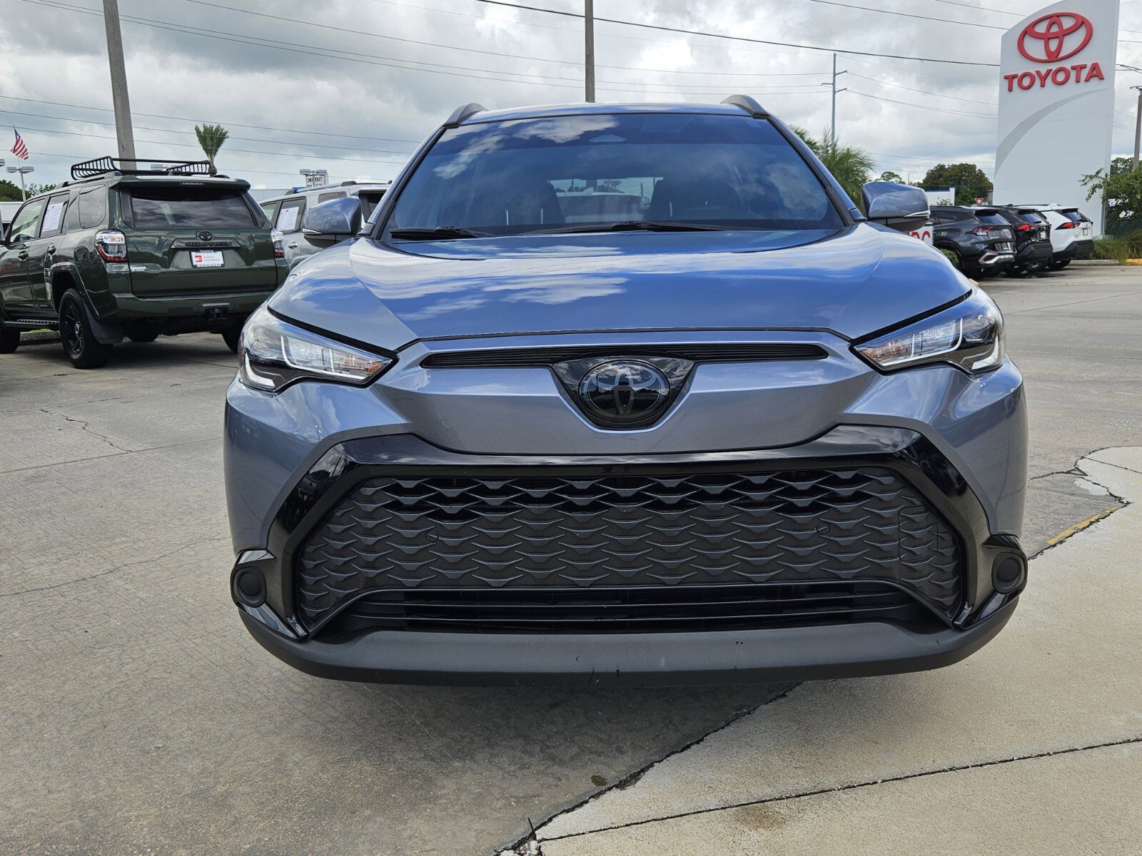 Certified 2024 Toyota Corolla Cross SE with VIN 7MUFBABG5RV036447 for sale in Sebring, FL