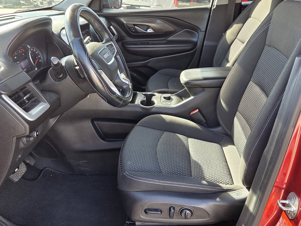 Used 2022 GMC Terrain SLE SUV