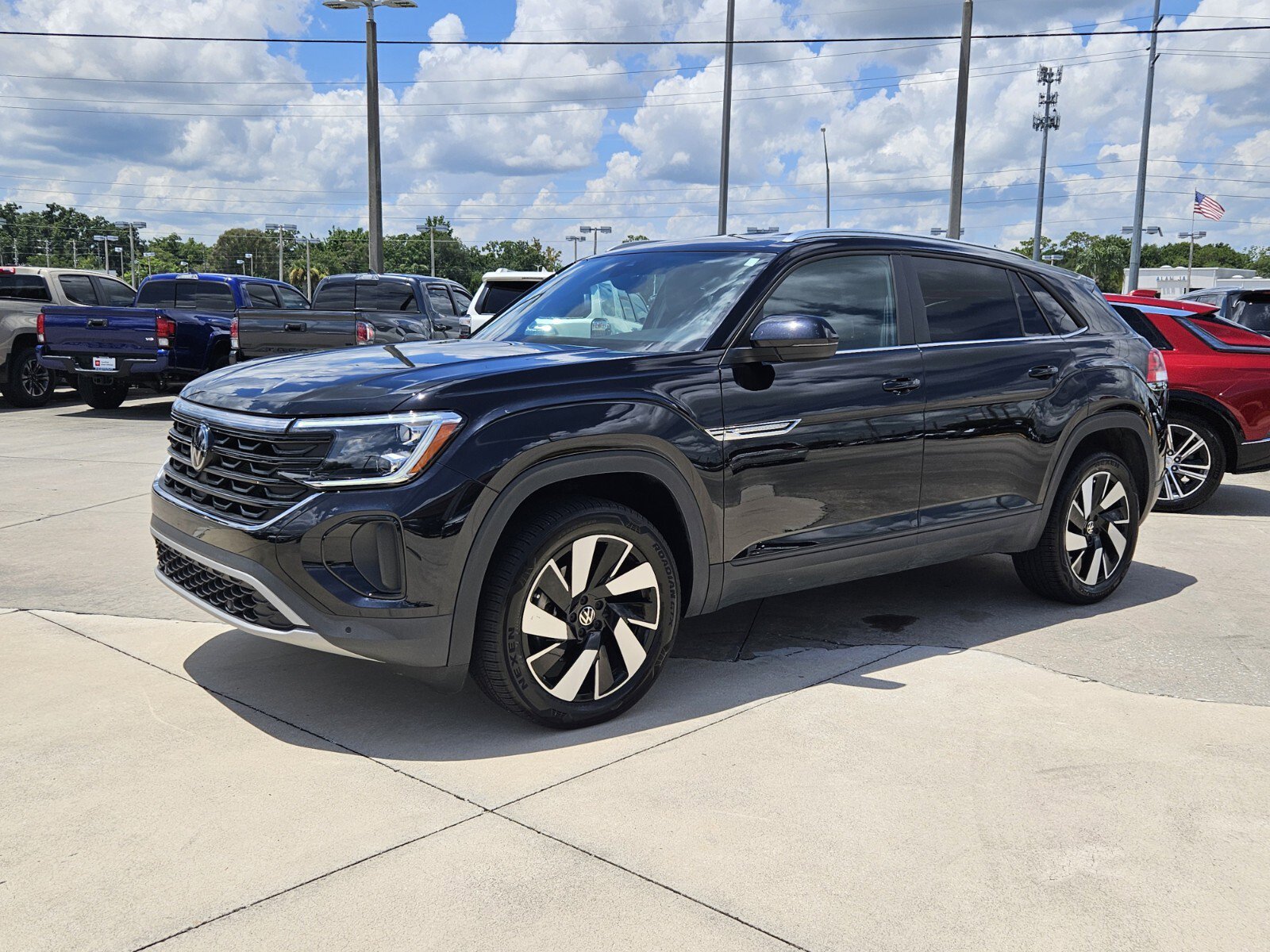 2024 Volkswagen Atlas Cross Sport SE Technology photo 3