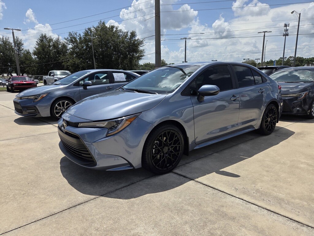 Used 2025 Toyota Corolla LE Sedan