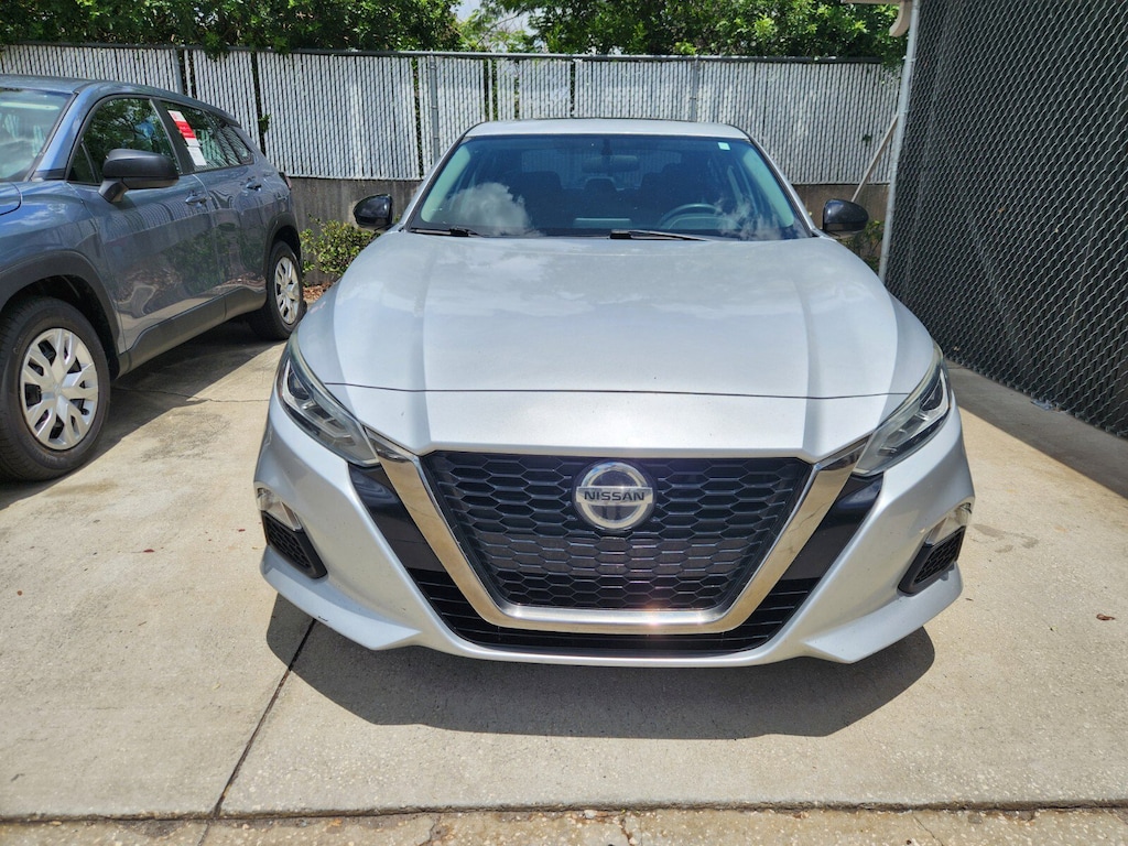 Used 2019 Nissan Altima 2.5 SR Sedan