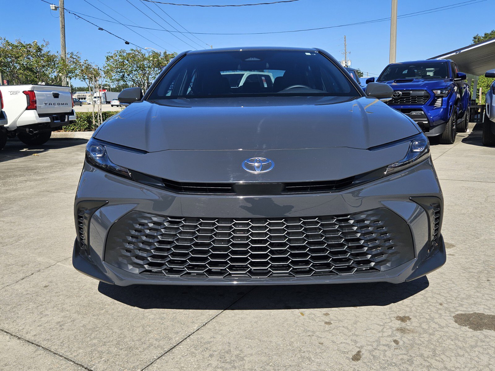 2025 Toyota Camry SE photo 2