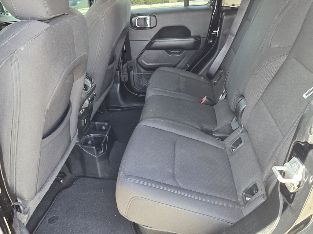 Used 2023 Jeep Gladiator Overland Truck Crew Cab