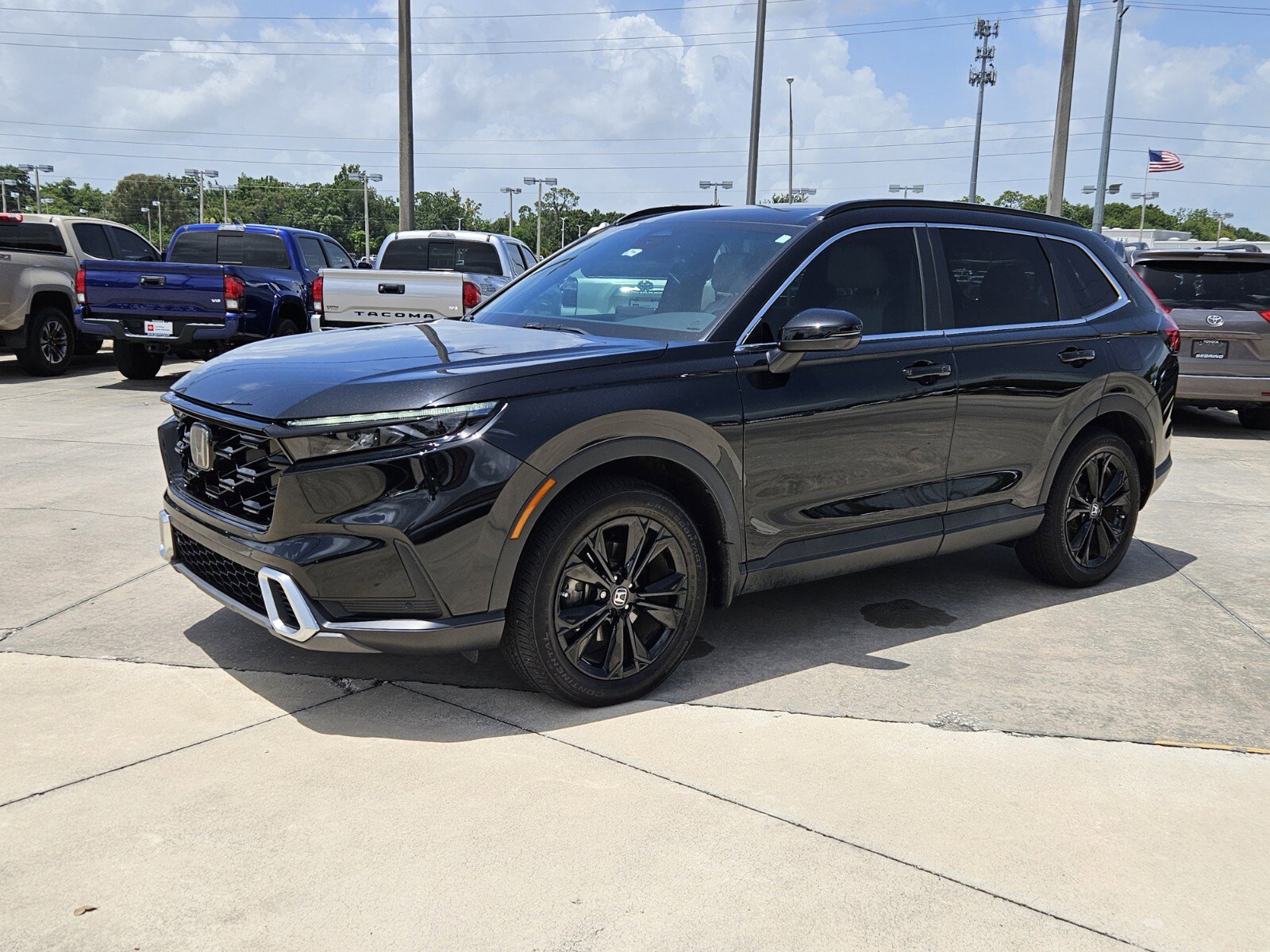 2024 Honda CR-V Hybrid Sport Touring photo 2