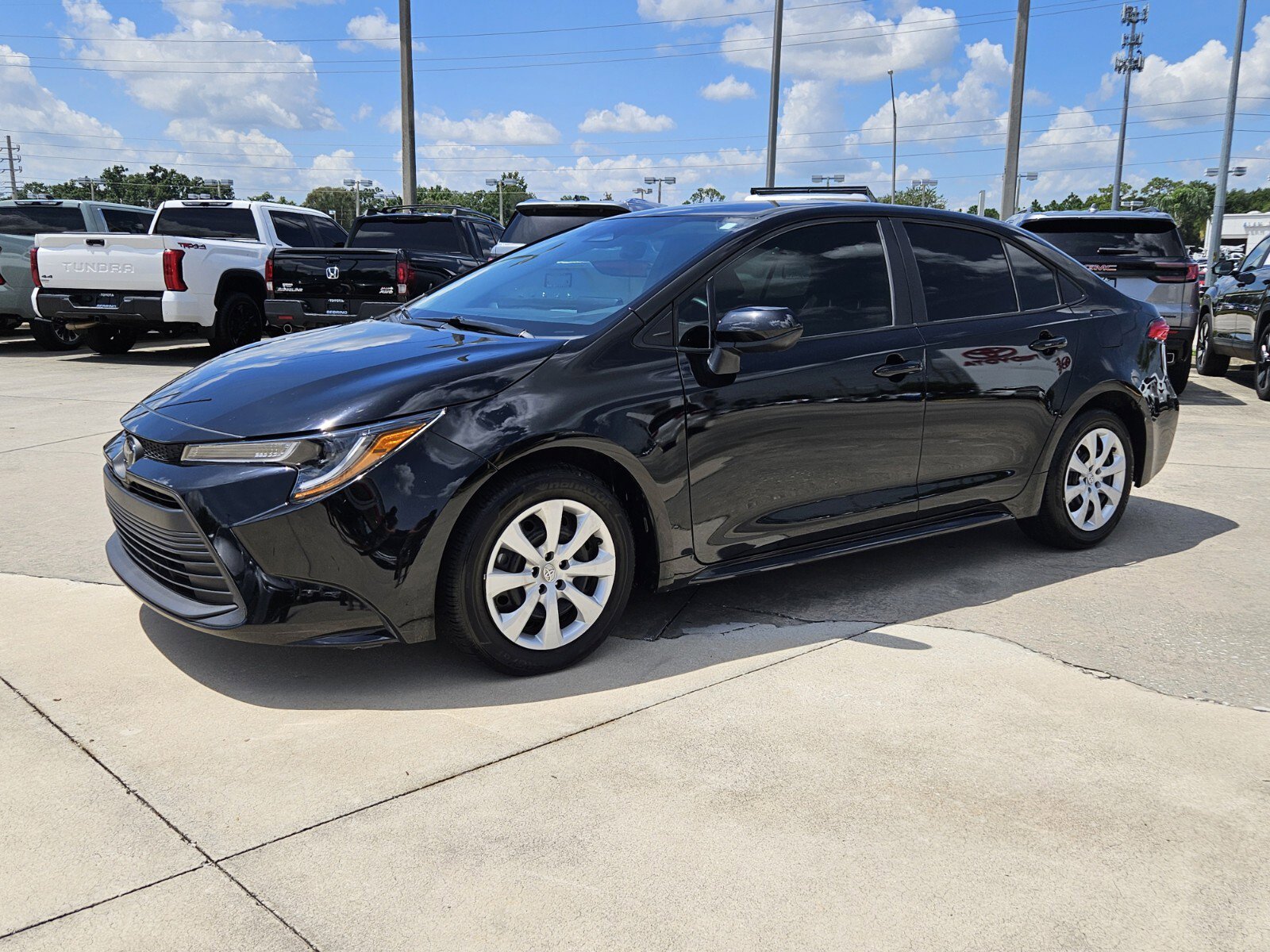 2024 Toyota Corolla LE photo 2