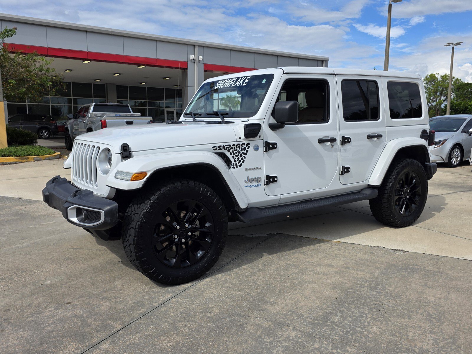 2021 Jeep Wrangler Unlimited Sahara 4xe photo 2