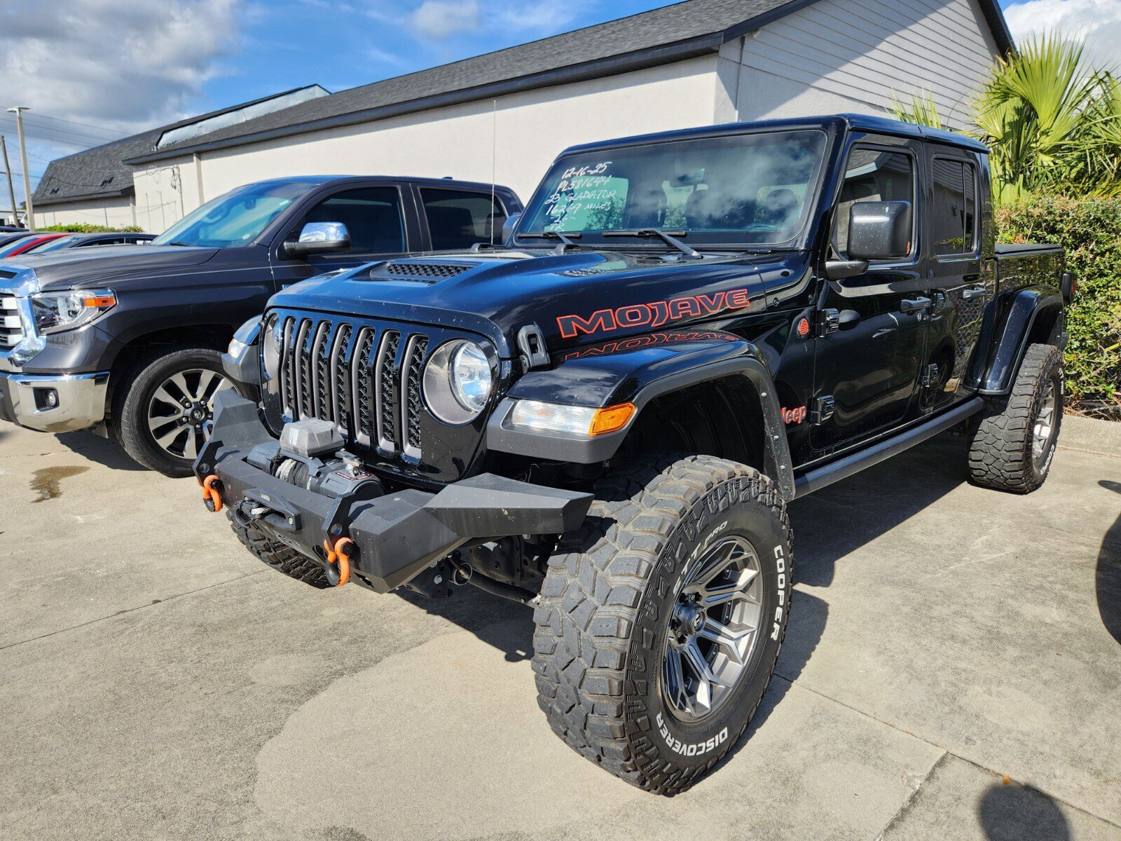 2023 Jeep Gladiator Mojave's photo