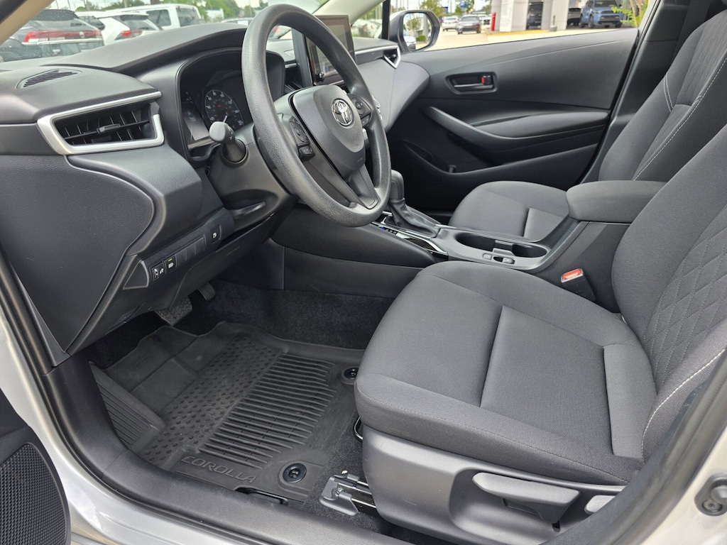 2024 Toyota Corolla Hybrid LE photo 3