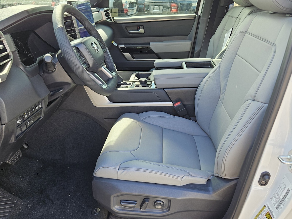 New 2026 Toyota Tundra Limited LIMITED CREWMAX 5.5