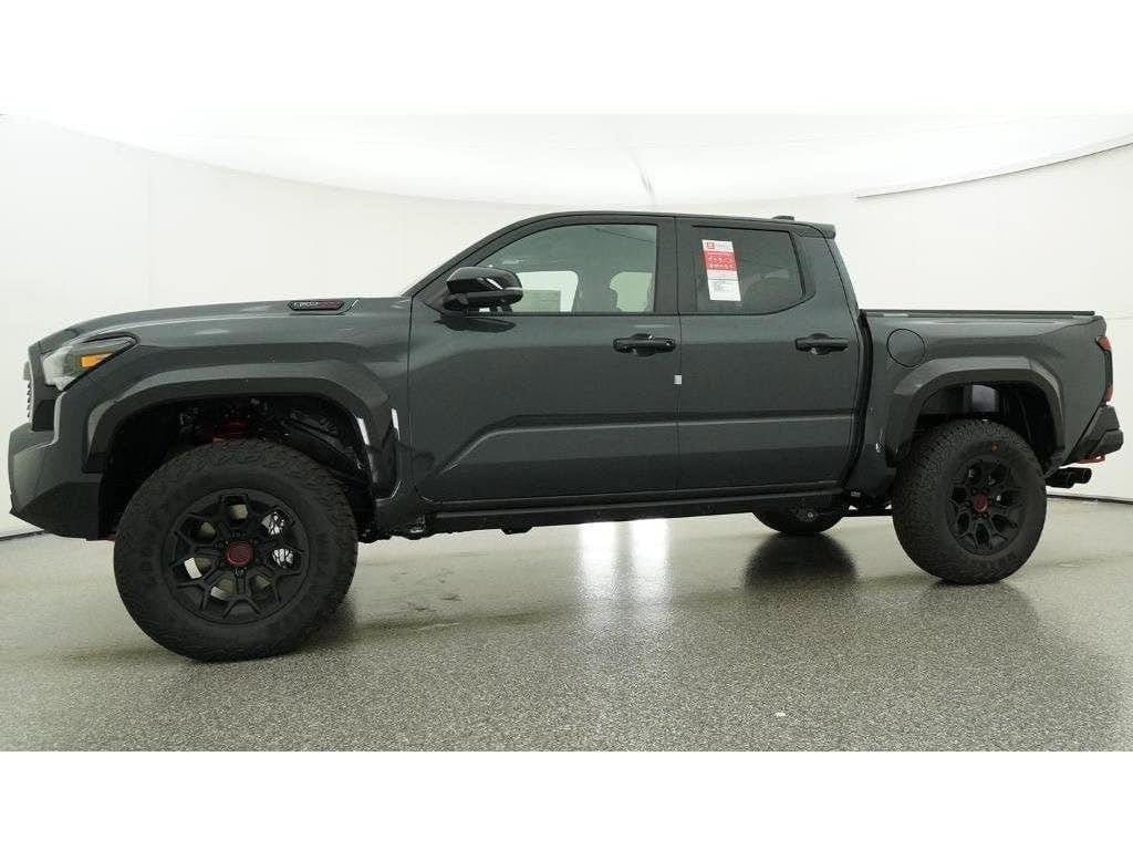 2026 Toyota Tacoma TRD Pro - Photo 18