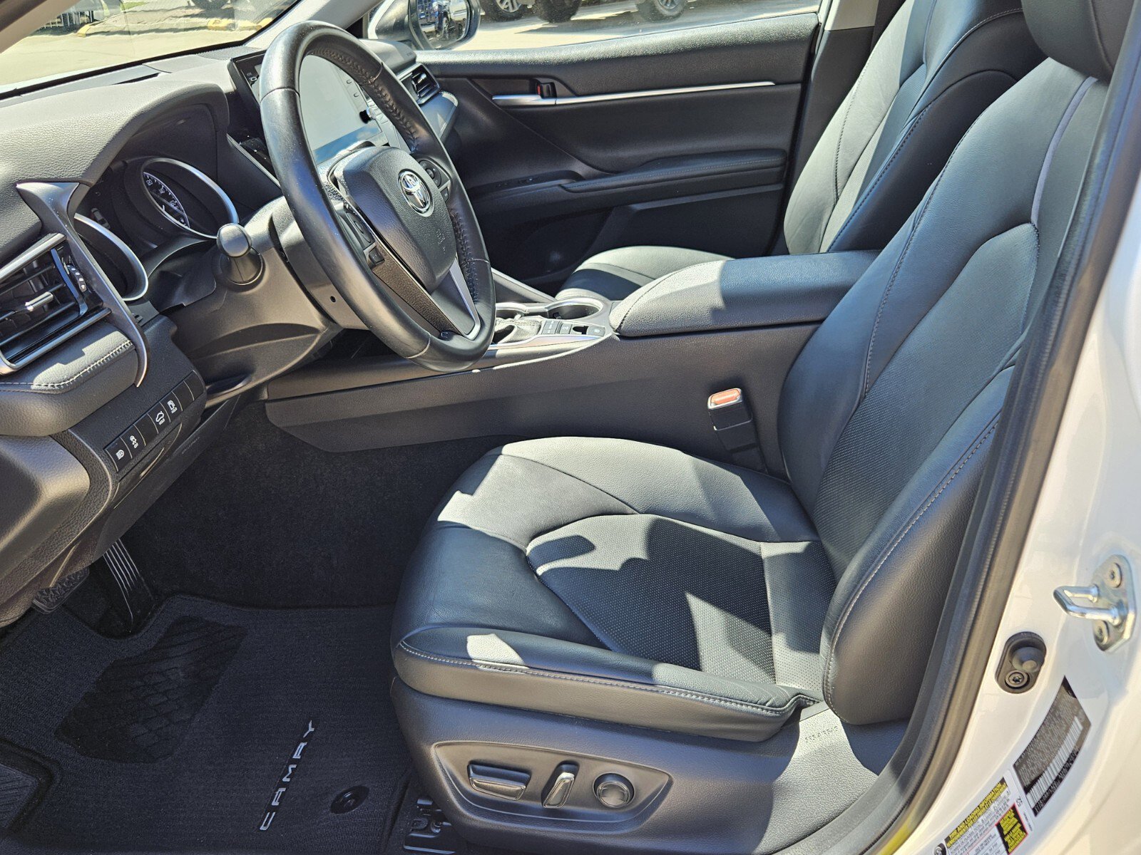 2021 Toyota Camry XLE photo 4