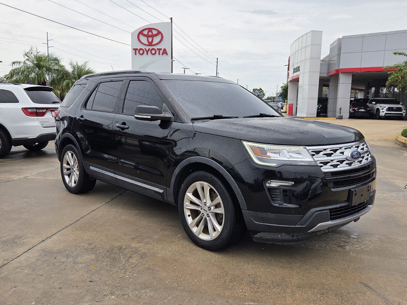2018 Ford Explorer SUV 