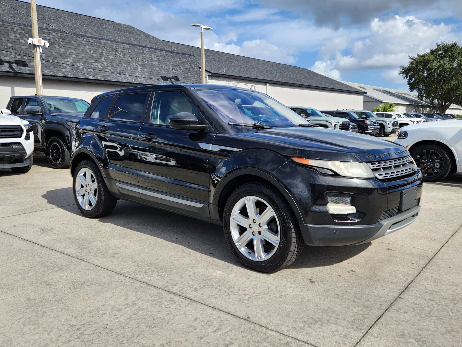 2015 Land Rover Range Rover Evoque Pure Plus's photo