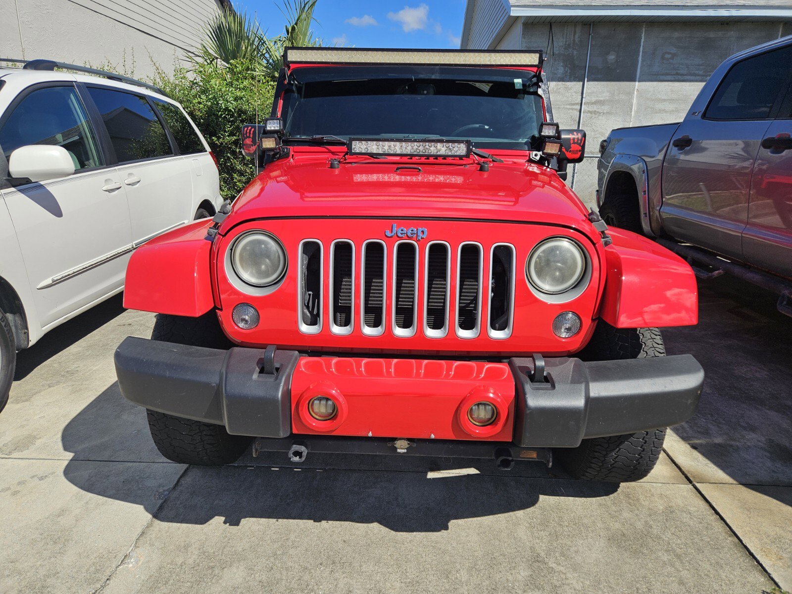 2016 Jeep Wrangler Unlimited Sahara photo 2